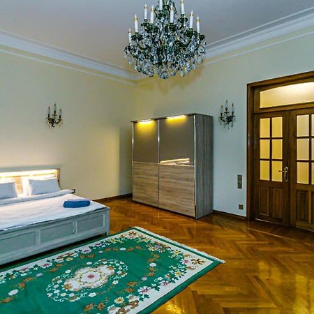 M Estate Targovi 2 room LUX HOME Bakú Exterior foto