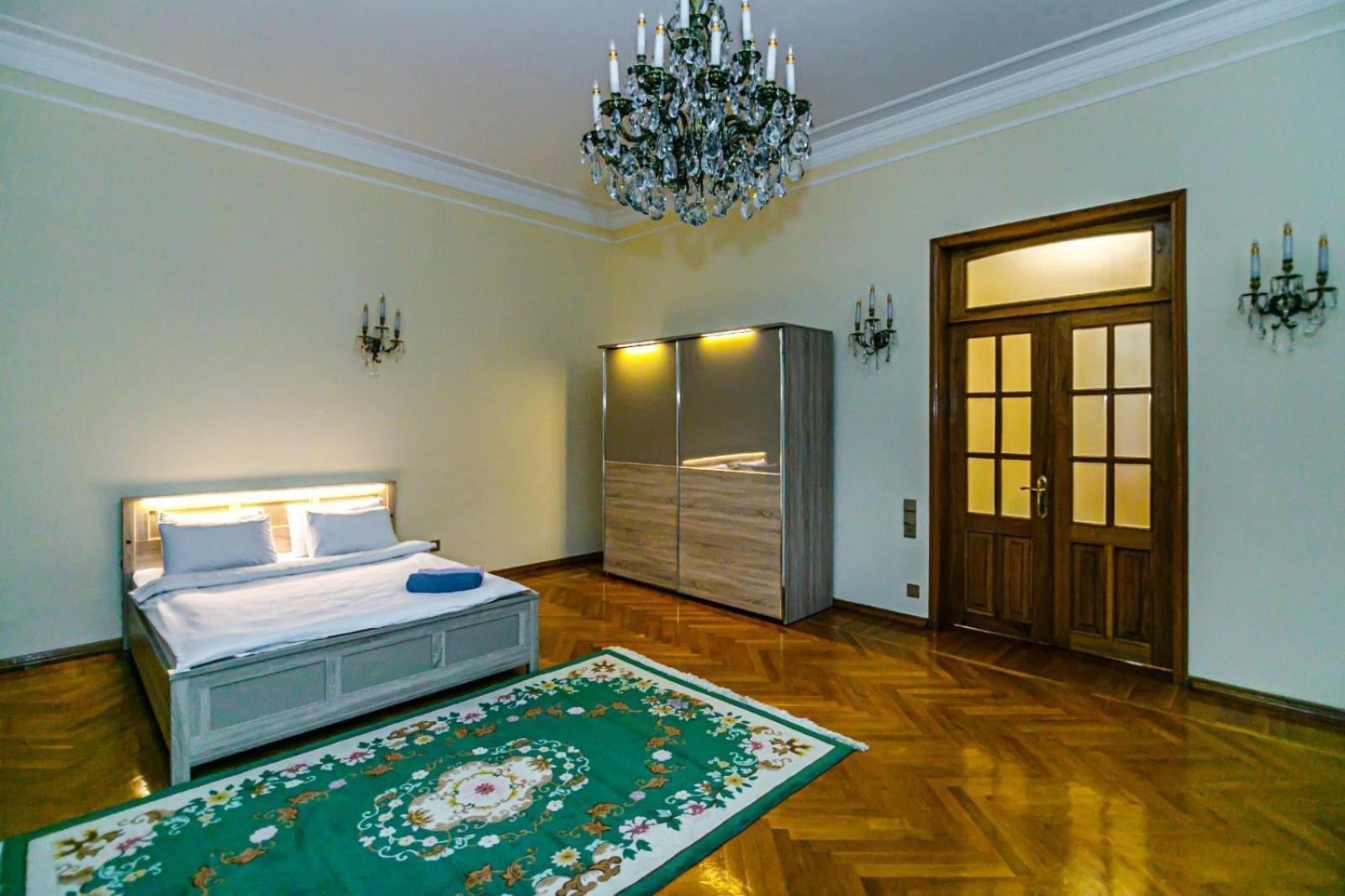 M Estate Targovi 2 room LUX HOME Bakú Exterior foto