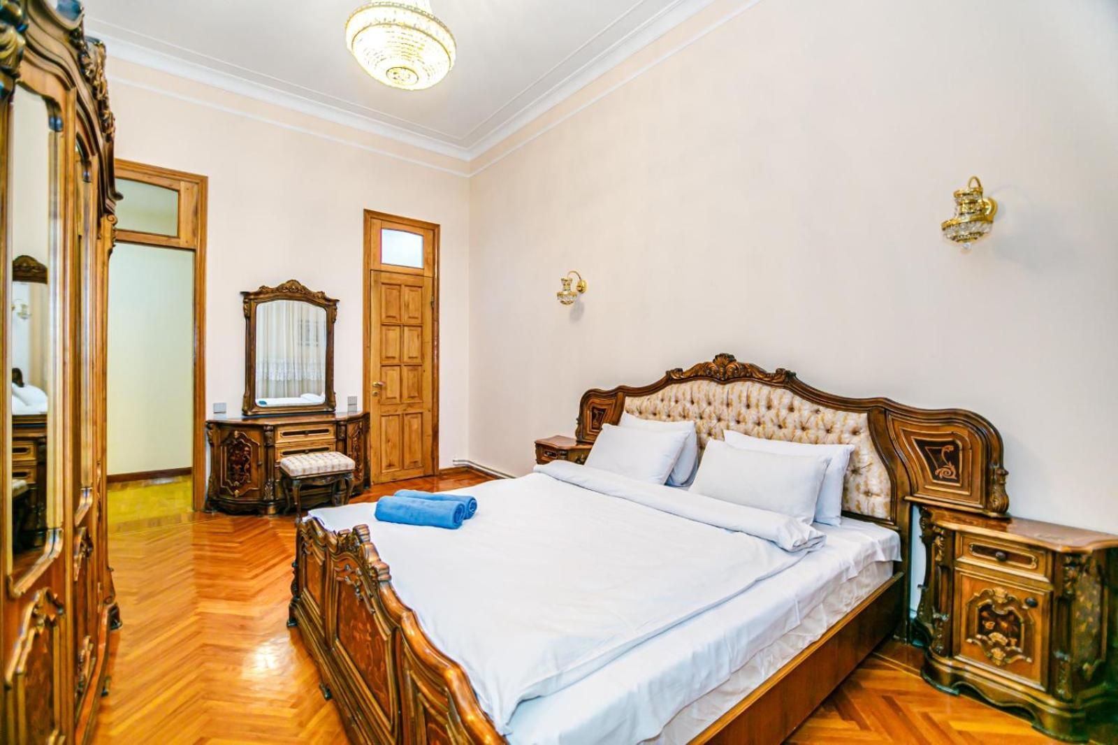 M Estate Targovi 2 room LUX HOME Bakú Exterior foto